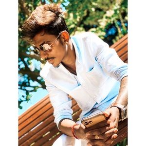 Meet your Posher, Moganesh